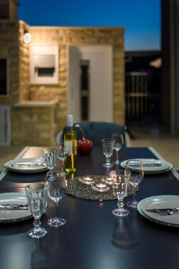 Villa Buzuk Vodice Extérieur photo